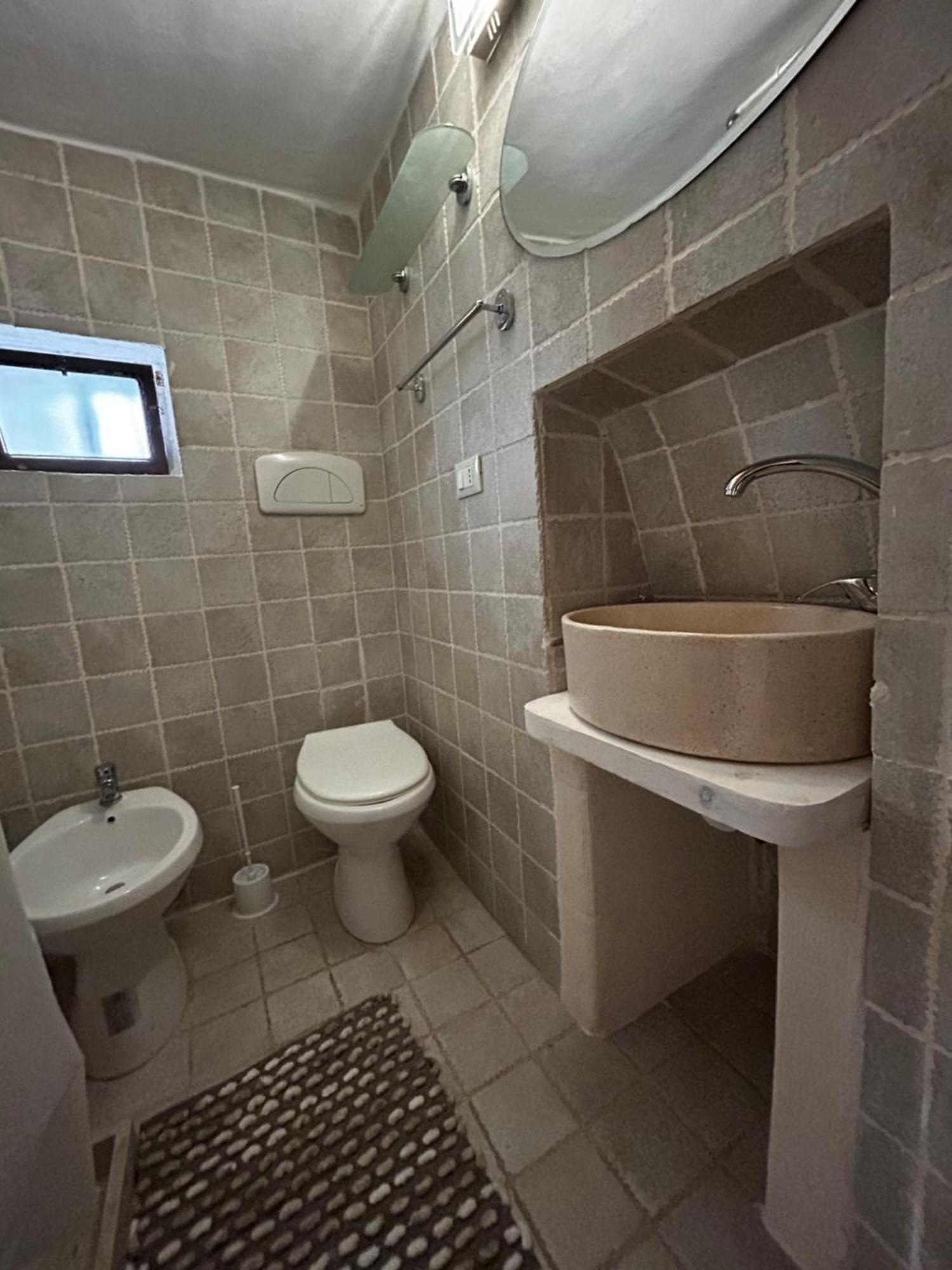 La 9 Guest House 奥斯图尼 外观 照片