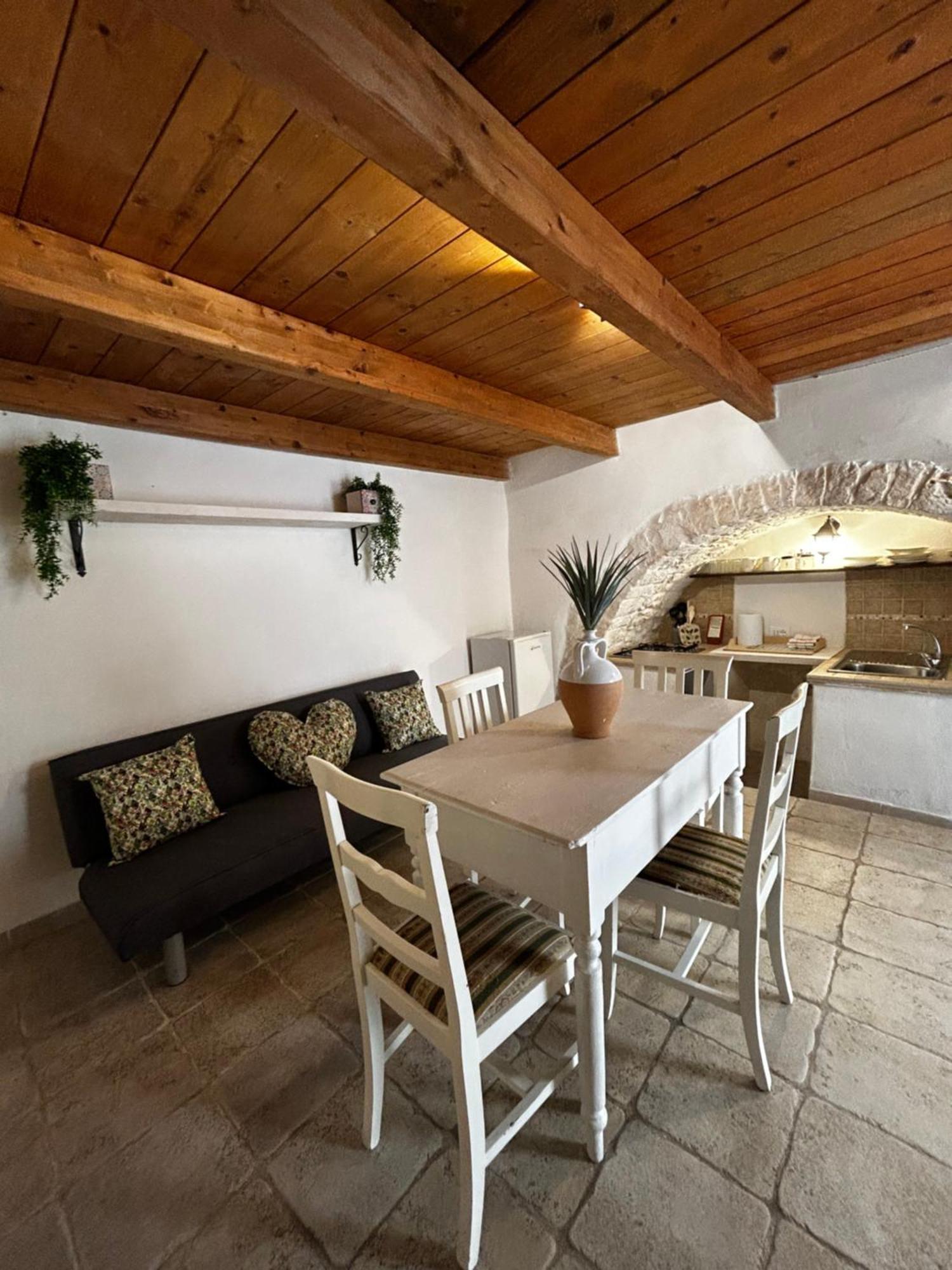 La 9 Guest House 奥斯图尼 外观 照片