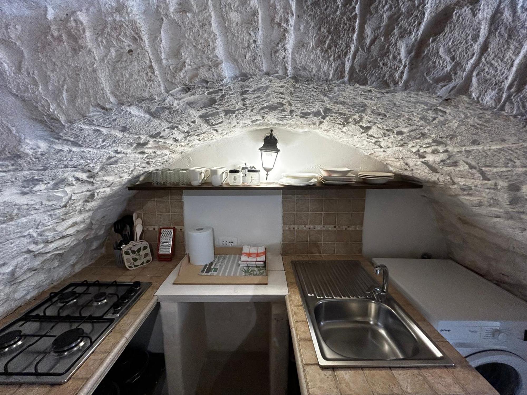 La 9 Guest House 奥斯图尼 外观 照片